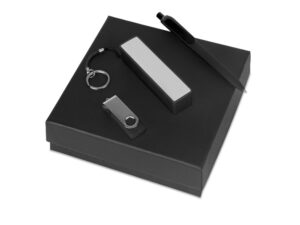 Подарочный набор Space Pro с флешкой, ручкой и зарядным устройством - 8Gb, черный/белый